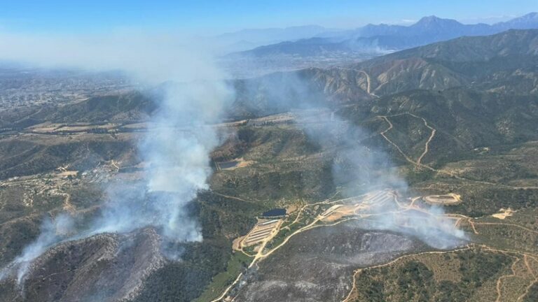 En la Región de Valparaíso hay 4 incendios en este momento, de los cuales 2 están con Alerta Roja y 2 con Alerta Amarilla